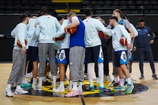 Με Πλώτα-Καραγιαννίδη και Δίπλαρο, αλλά χωρίς Μπαζίνα η Εθνική