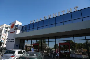 Φρένο στο «δωρεάν» πάρκινγκ των «άσχετων» στα σούπερ μάρκετ!