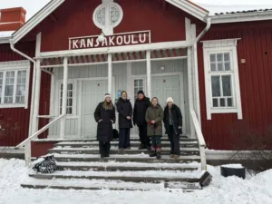 Μάθημα στις εσχατιές της Ευρώπης, ΦΩΤΟ