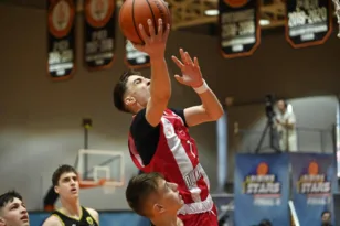 Final-8 Rising Stars: Ολυμπιακός-ΑΕΚ 77-66