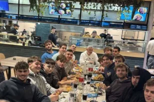 «Οικογενειακό» δείπνο στη ΝΕΠ πριν τη «ναυμαχία» με Αρη