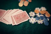 Νέο πλαίσιο για τον παράνομο τζόγο – Πόσα μπορεί να κερδίσει το κράτος
