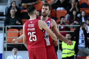 Ο Ολυμπιακός χαλαρά προκρίθηκε στον τελικό και…περιμένει τον Παναθηναϊκό