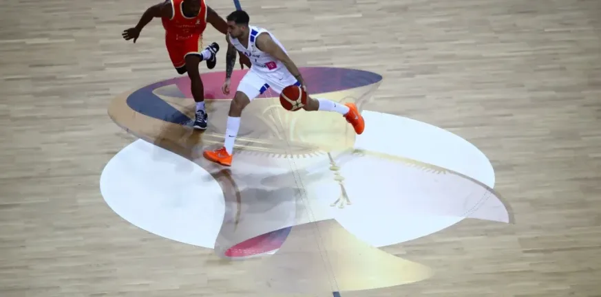 Πρώτη ήττα της Ελλάδας στα προκριματικά, άστοχος στην εκπνοή ο Τολιόπουλος