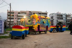 Το Πατρινό Καρναβάλι 2026 στις συνοικίες: Μεγάλη επιτυχία της 1ης Αποκριάτικης Γιορτής Παραδοσιακών Δρώμενων ΦΩΤΟ