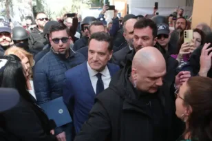 «Αν νόμιζαν ότι θα φοβηθώ και θα φύγω, έκαναν λάθος», ο Γεωργιάδης για επεισόδια στο Κρατικό Νίκαιας, ΒΙΝΤΕΟ