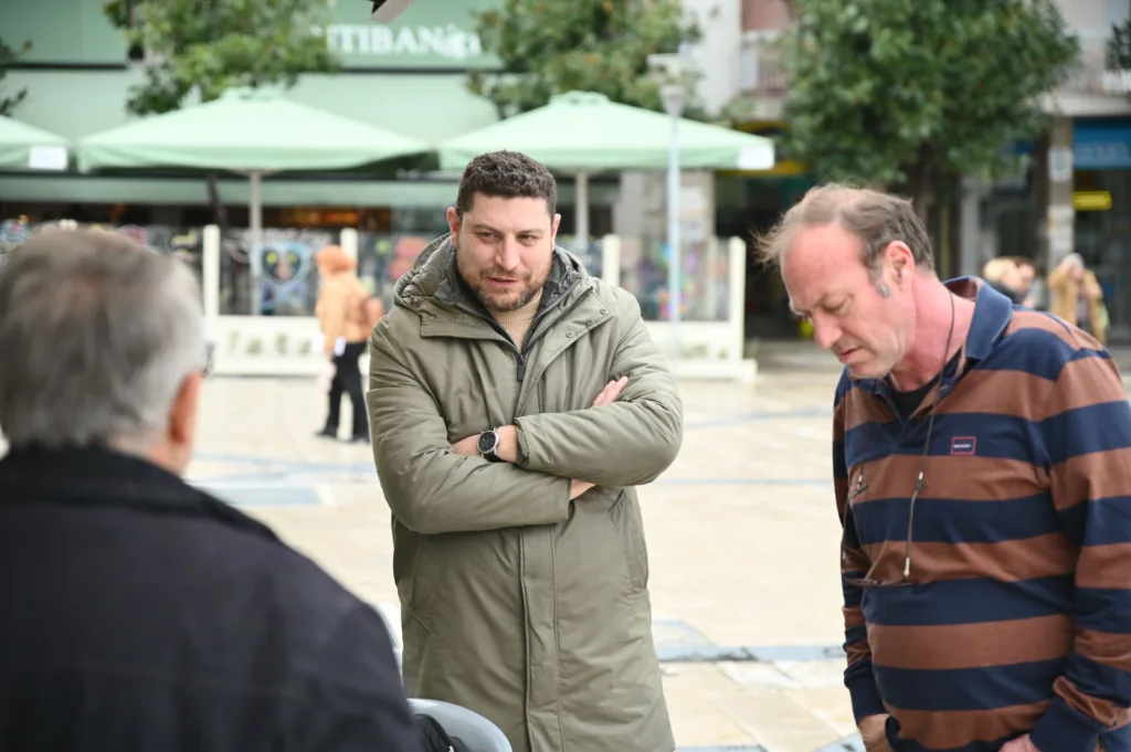 Για τον Θάνο, για τη ζωή: Αιμοδοσία στη μνήμη του Θάνου Μικρούτσικου στην πλατεία Γεωργίου