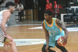 «Ο στόχος μας παραμένει ο ίδιος. Ταβάνι μας είναι ο ουρανός»