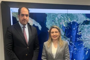 Η Χριστίνα Αλεξοπούλου ζήτησε 640 νέους πυροσβέστες