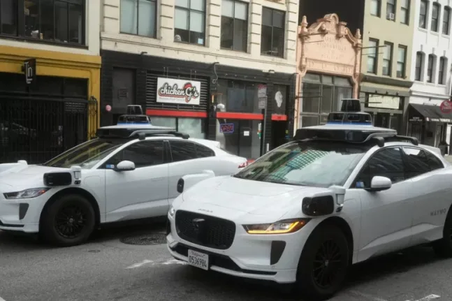 Λονδίνο: Τον Σεπτέμβριο θα κυκλοφορούν ταξί χωρίς…. οδηγό