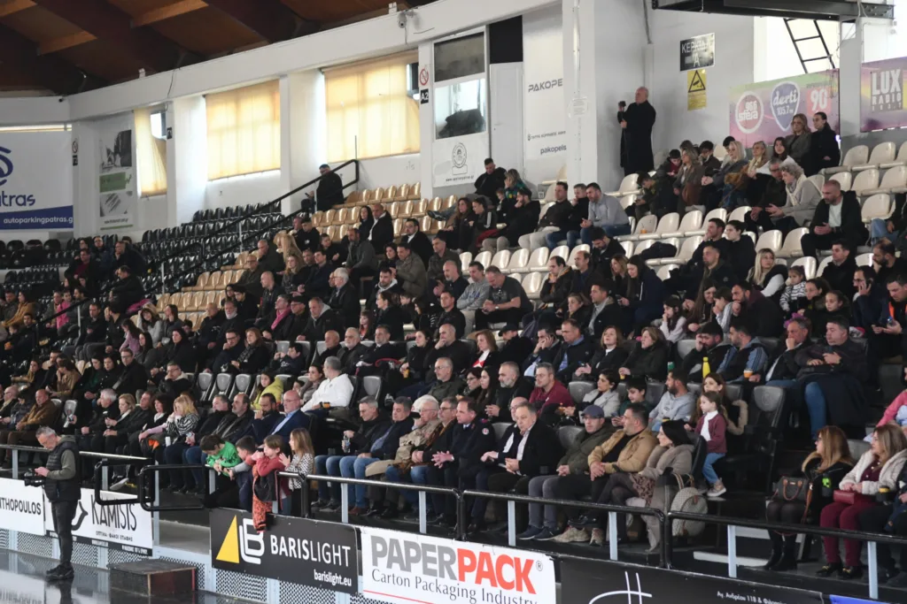 Συγκίνηση και βραβεύσεις στην κοπή πίτας του Απόλλωνα