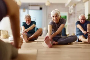Το ξέρετε ότι η άσκηση ξανανιώνει τον εγκέφαλο των 50χρονων;