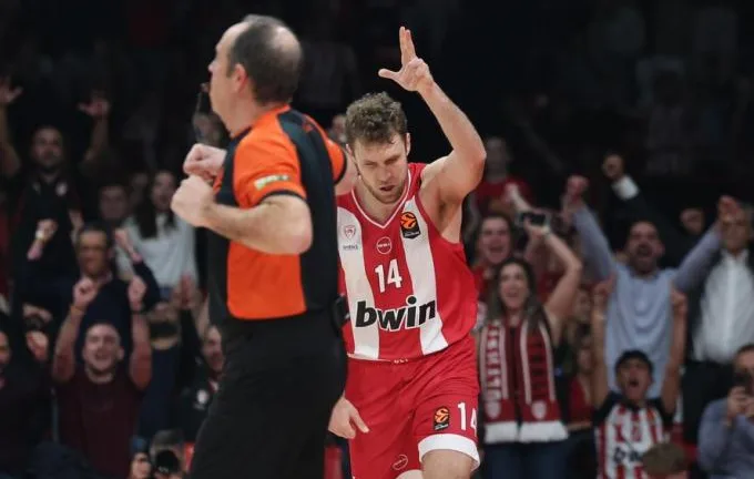 Αλύγιστος ο Ολυμπιακός, βλέπει ακόμη και την κορυφή στη EuroLeague!