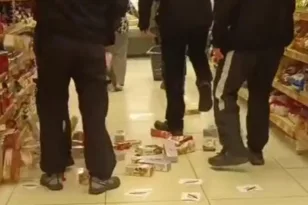 Βόλος: Εισβολή και βανδαλισμοί σε σούπερ μάρκετ – Στο στόχαστρο προϊόντα της «Βιολάντα»