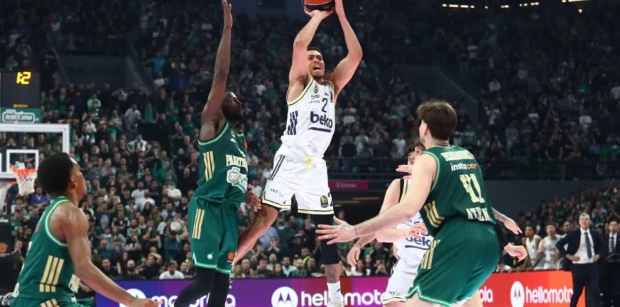 Ο Μπόλντγουιν ξέρανε τους «πράσινους» με buzzer beater