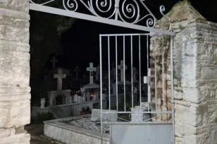 Πάτρα-Κοιμητήριο Σαραβαλίου: Κυηγώντας σκιές, θρύλους και τσακάλια