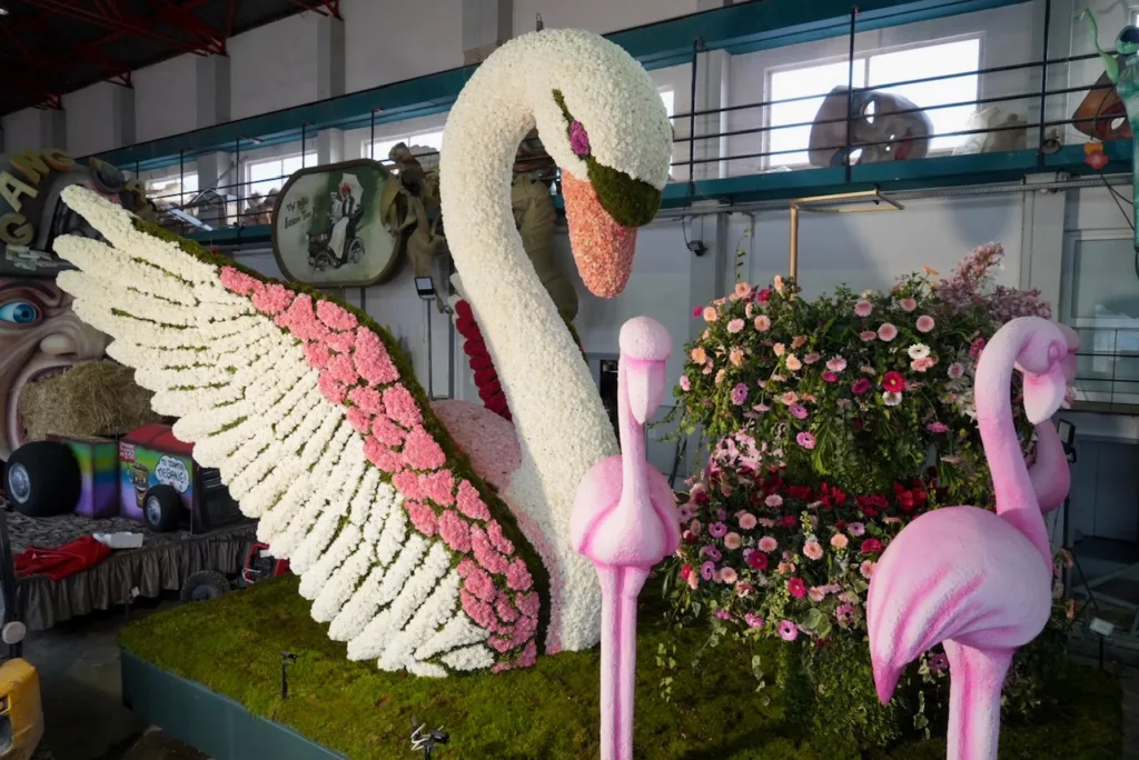 Στο Καρναβαλικό Εργαστήρι ο Κώστας Πελετίδης: Έτοιμα τα άρματα για την κορύφωση του Πατρινού Καρναβαλιού