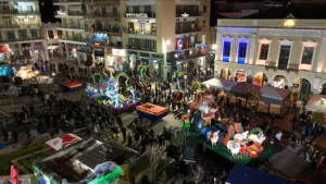 Πατρινό Καρναβάλι 2026: Το τριήμερο της μεγάλης γιορτής άνοιξε με την παρέλαση αρμάτων και... ΟΠΕΚΕΜΠΕΕΕ ΦΩΤΟ