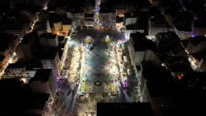 Πατρινό Καρναβάλι 2026: Το τριήμερο της μεγάλης γιορτής άνοιξε με την παρέλαση αρμάτων και... ΟΠΕΚΕΜΠΕΕΕ ΦΩΤΟ