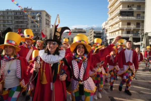 Το Πατρινό Καρναβάλι στα καλύτερά του: Δείτε πολλές ΦΩΤΟ από τη μεγάλη παρέλαση της Κυριακής