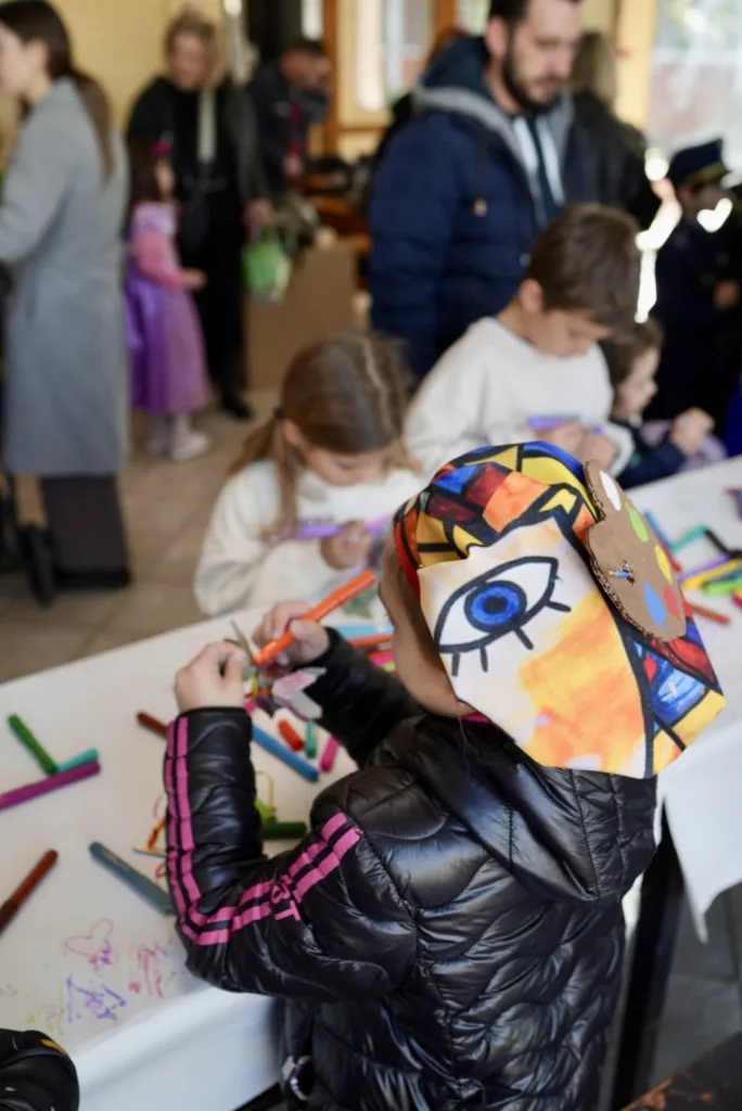 Πάτρα: Δείτε φωτογραφίες από την 4η Καρναβαλούπολη - Παντός καιρού