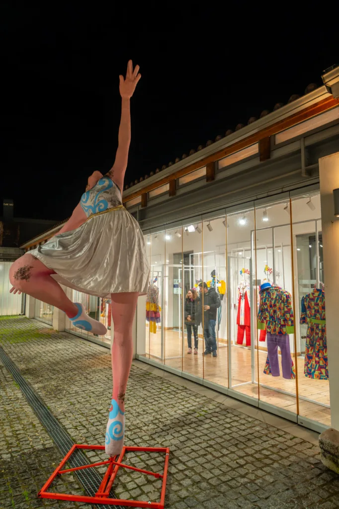 Πατρινό Καρναβάλι 2026: Άνοιξε η έκθεση στολών στην Αγορά Αργύρη – Πρώτη «γεύση» πριν τις παρελάσεις