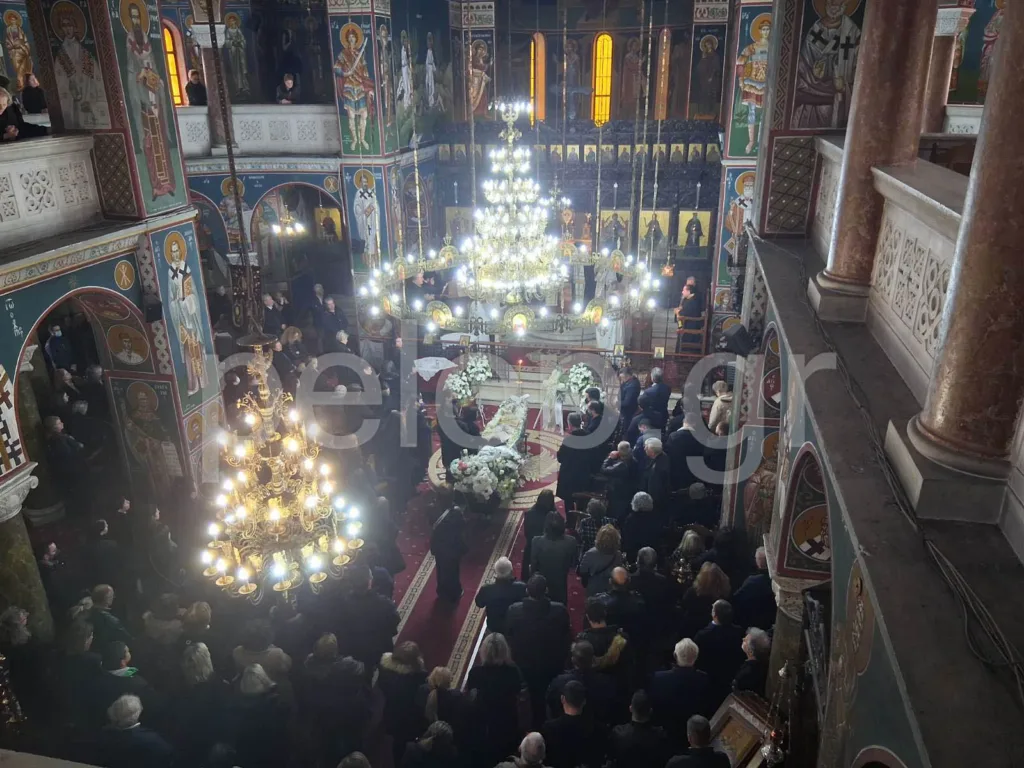 Σε κλίμα οδύνης η κηδεία της 35χρονης Πατρινής Ευανθίας Αγγελοπούλου στην Άρτα