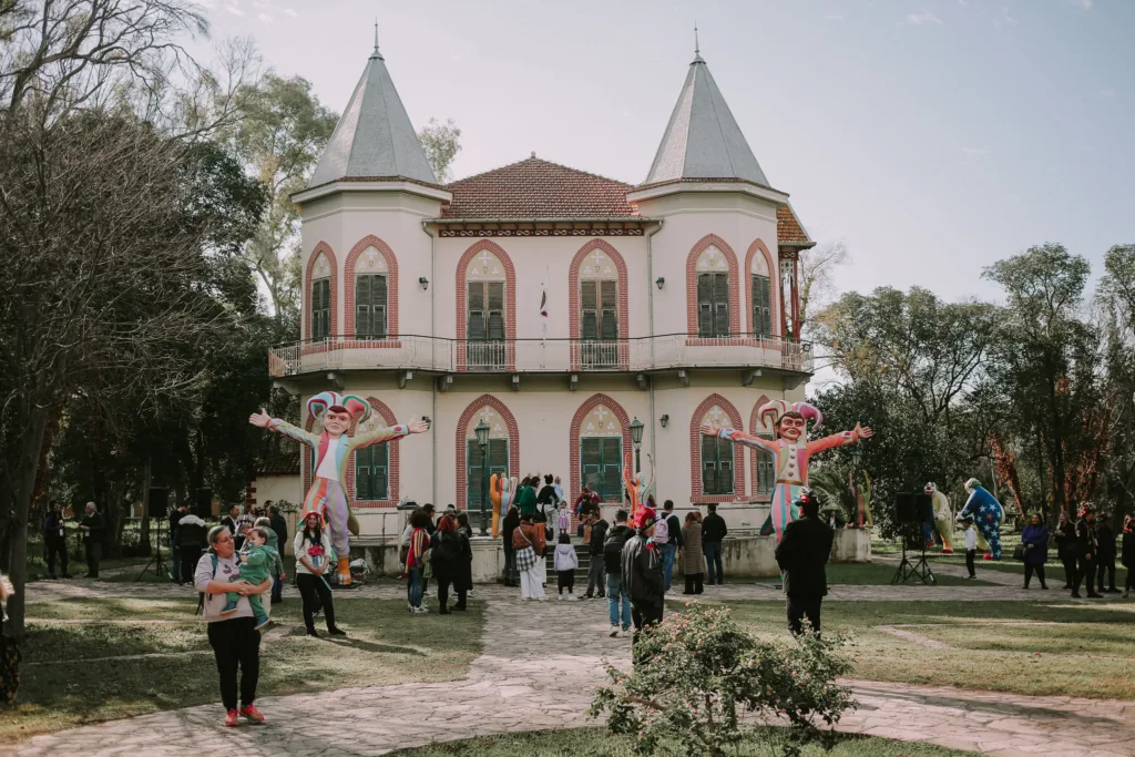 Πατρινό Καρναβάλι 2026: Διήμερο γεμάτο εκδηλώσεις πριν την κορύφωση - Παρελάσεις, συναυλίες και δράσεις σε όλη την πόλη