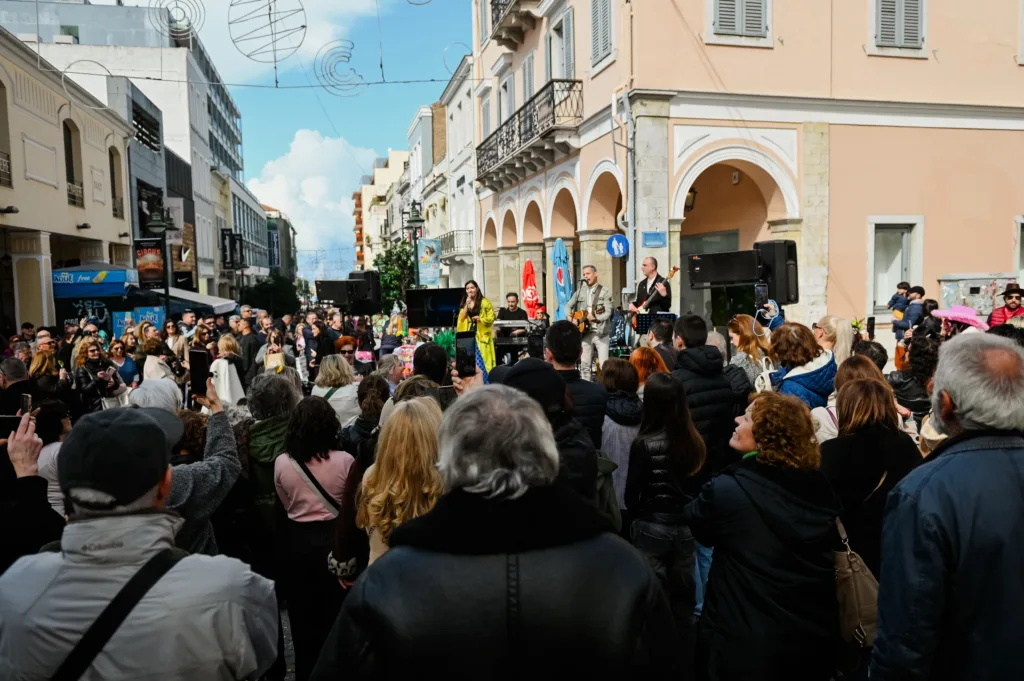 Ξεχωριστή νότα από το event του Επιμελητηρίου Αχαΐας στο κέντρο της Πάτρας ΦΩΤΟ