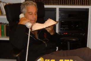 «Το πιο μικρό κορίτσι σου ήταν λίγο άτακτο», τα λογοκριμένα emails στα αρχεία Επστάιν: