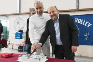 Ευχες και μηνύματα στην πίτα του Ερμή Πατρών