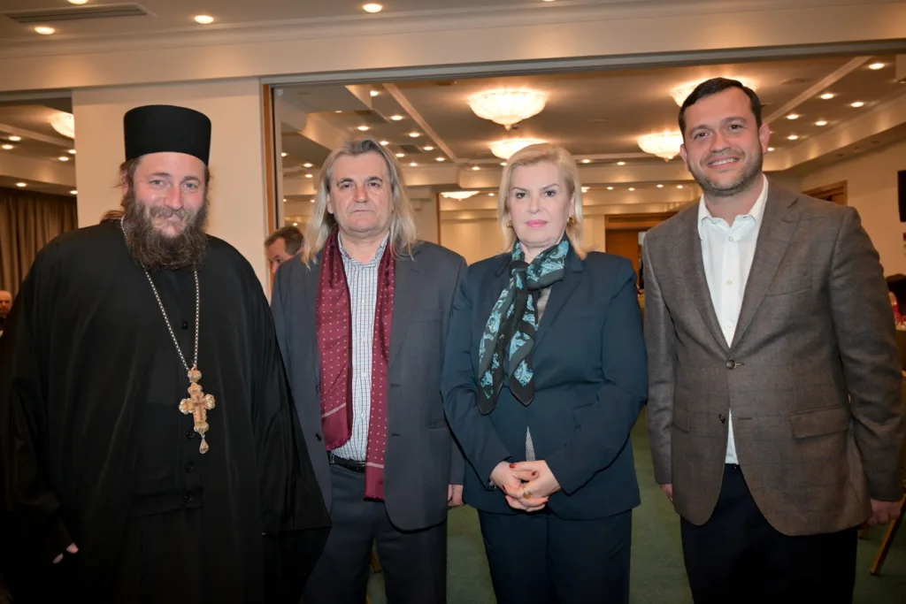 Πάτρα: Κοπή πίτας και βραβεύσεις από τον Σύλλογο Εκπαιδευτικών Πρωτοβάθμιας Εκπαίδευσης ΦΩΤΟ