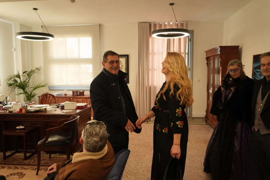 Πάτρα: Παραδοσιακά δρώμενα και καρναβαλικός παλμός στο κέντρο - Ξεχωριστές εικόνες από τη μεγάλη αποκριάτικη γιορτή ΦΩΤΟ