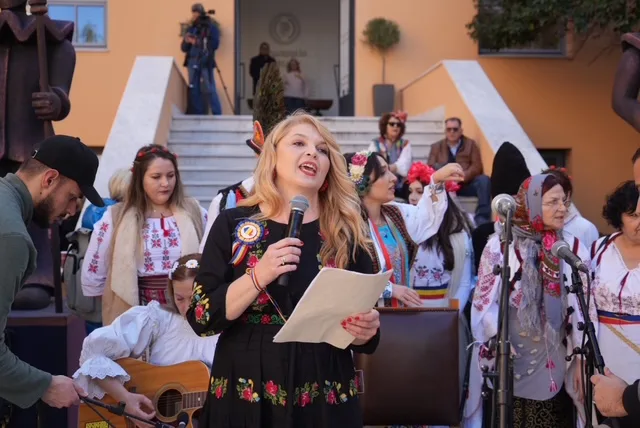 Πάτρα: Παραδοσιακά δρώμενα και καρναβαλικός παλμός στο κέντρο - Ξεχωριστές εικόνες από τη μεγάλη αποκριάτικη γιορτή ΦΩΤΟ