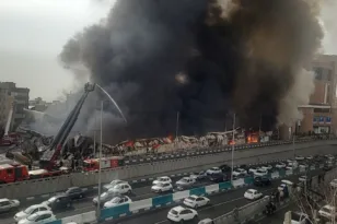 ΒΙΝΤΕΟ από τη μεγάλη φωτιά σε εμπορικό κέντρο της Τεχεράνης