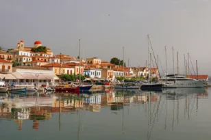 Γαλαξίδι: Προορισμός με νησιώτικό αέρα