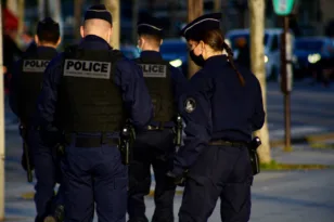 Μητέρα 9 παιδιών συνελήφθη ως ύποπτη για τον φόνο των δύο βρεφών!