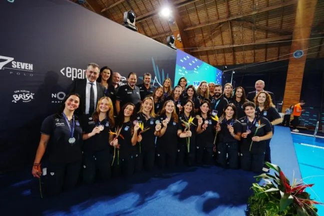 Συγχαρητήρια από ΝΕΠ και Τσίγκα για τη «χάλκινη» Εθνική Γυναικών πόλο