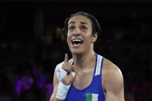 «Δεν είμαι τρανς, είμαι κορίτσι, έκανα ορμονοθεραπεία, δέχομαι οποιονδήποτε έλεγχο», η αποκάλυψη της Ιμάν Κελίφ