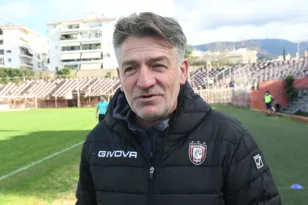 Παραμένει ο Αντωνόπουλος στην Παναχαϊκή