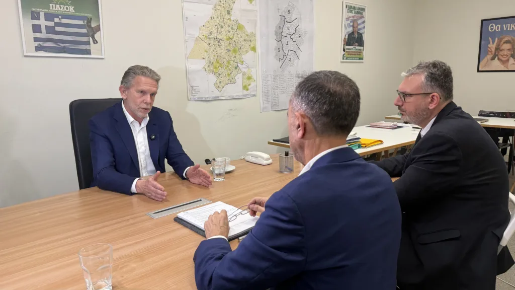 Παύλος Γερουλάνος στην «Π»: «Κακή για το ΠΑΣΟΚ και την κοινωνία η συνεργασία με ΝΔ» ΒΙΝΤΕΟ