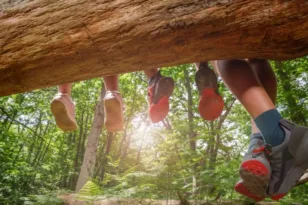 Κάθειρξη 23 ετών σε 76χρονο στη Βρετανία, ο οποίος επιτέθηκε σεξουαλικά σε αγόρια σε κατασκήνωση