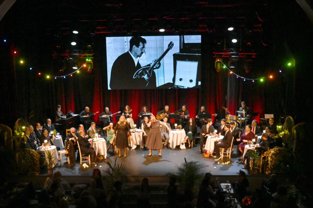 Μουσικό ταξίδι με άρωμα Πατρινού Καρναβαλιού: Επιτυχία για την παράσταση της «Πολυφωνικής» στο ROYAL