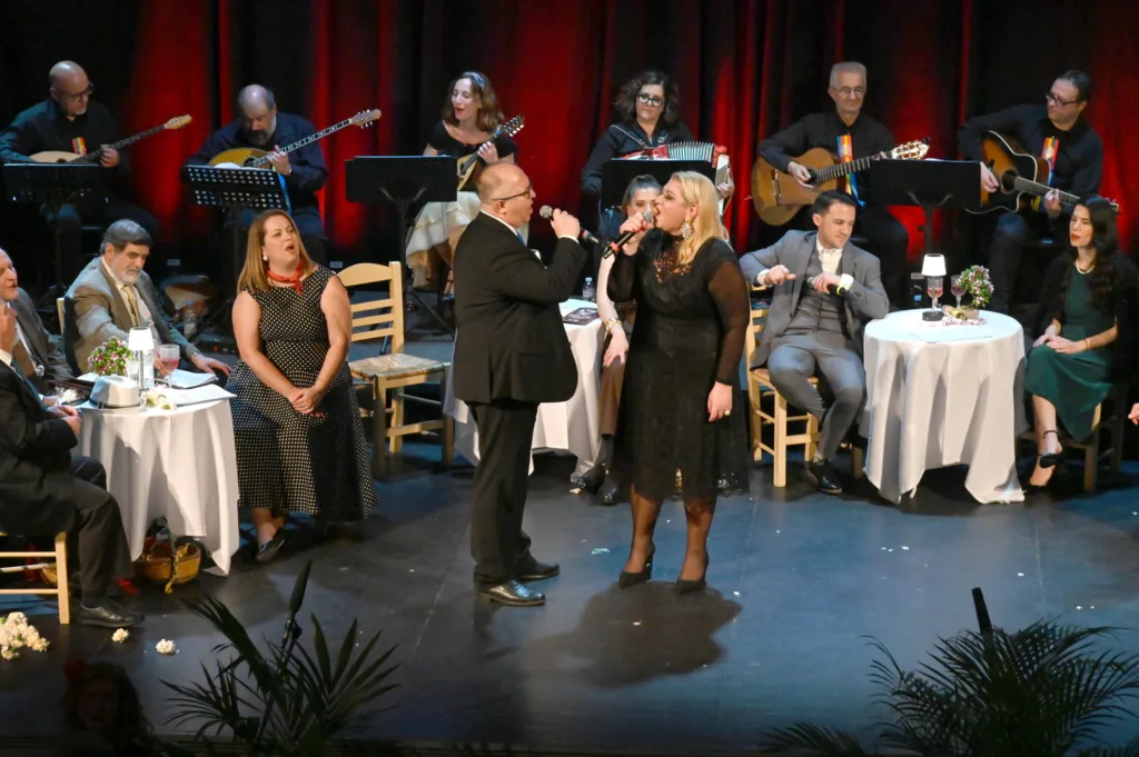 Μουσικό ταξίδι με άρωμα Πατρινού Καρναβαλιού: Επιτυχία για την παράσταση της «Πολυφωνικής» στο ROYAL