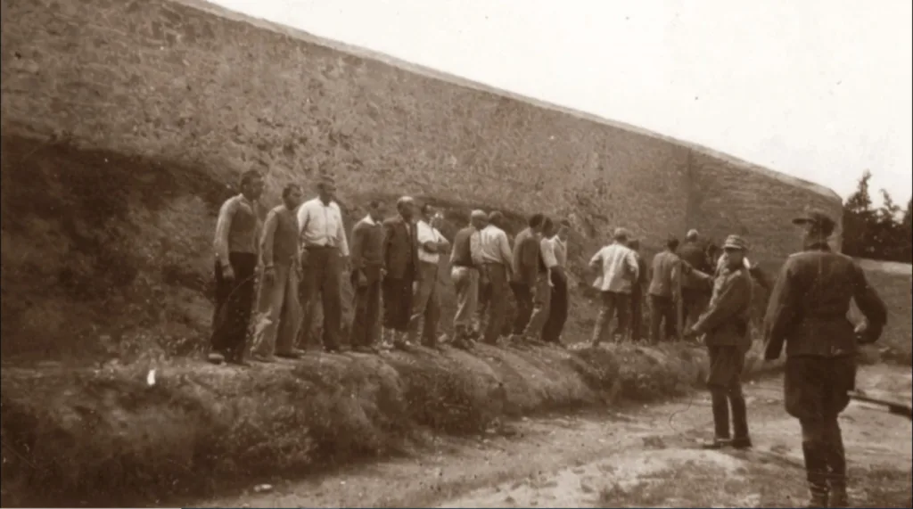 Στη δημοσιότητα ο λοχίας των ναζί που φωτογράφισε του 200 της Καισαριανής