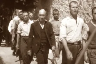 Υπ. Πολιτισμού: Μνημείο οι φωτογραφίες από την εκτέλεση των 200 κομμουνιστών στην Καισαριανή