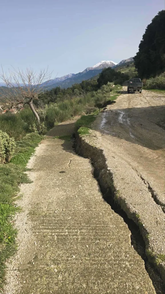 Ερύμανθος: Ανυπολόγιστες οι ζημιές από τα έντονα καιρικά φαινόμενα - Τι λέει ο Μπαρής ΦΩΤΟ