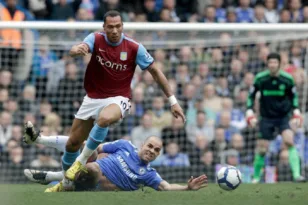 Ο παλαίμαχος Νορβηγός ποδοσφαιριστής, που έγινε ηθοποιός και θέλει να παίξει τον κακό σε ταινία του Τζέιμς Μποντ