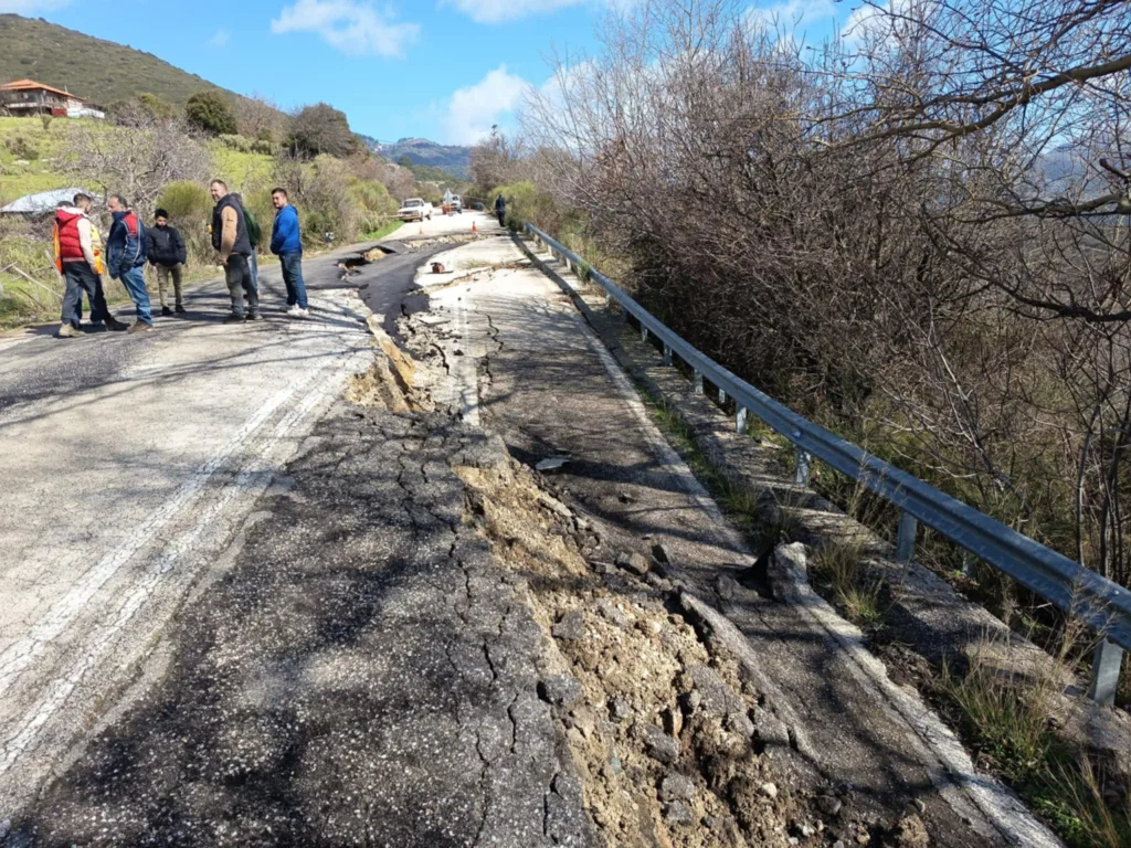 Σκιαδαρέσης για καθίζηση Πατρών-Τριπόλεως: «Προχωρήστε άμεσα σε έργα» ΦΩΤΟ