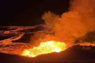 Χαβάη: Νέα έκρηξη ηφαιστείου, εντυπωσιακές εικόνες ΒΙΝΤΕΟ